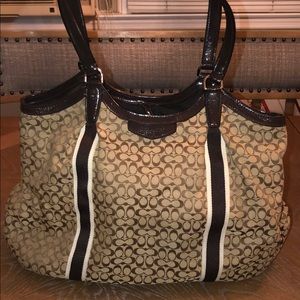 Authentic Coach shoulder bag